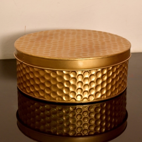Gold Textured Round Box - Picture 2 of 2